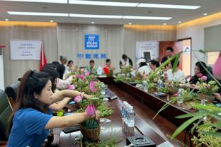 持续低迷！萨内各项赛事已连续26场进球荒，近12场仅1助攻